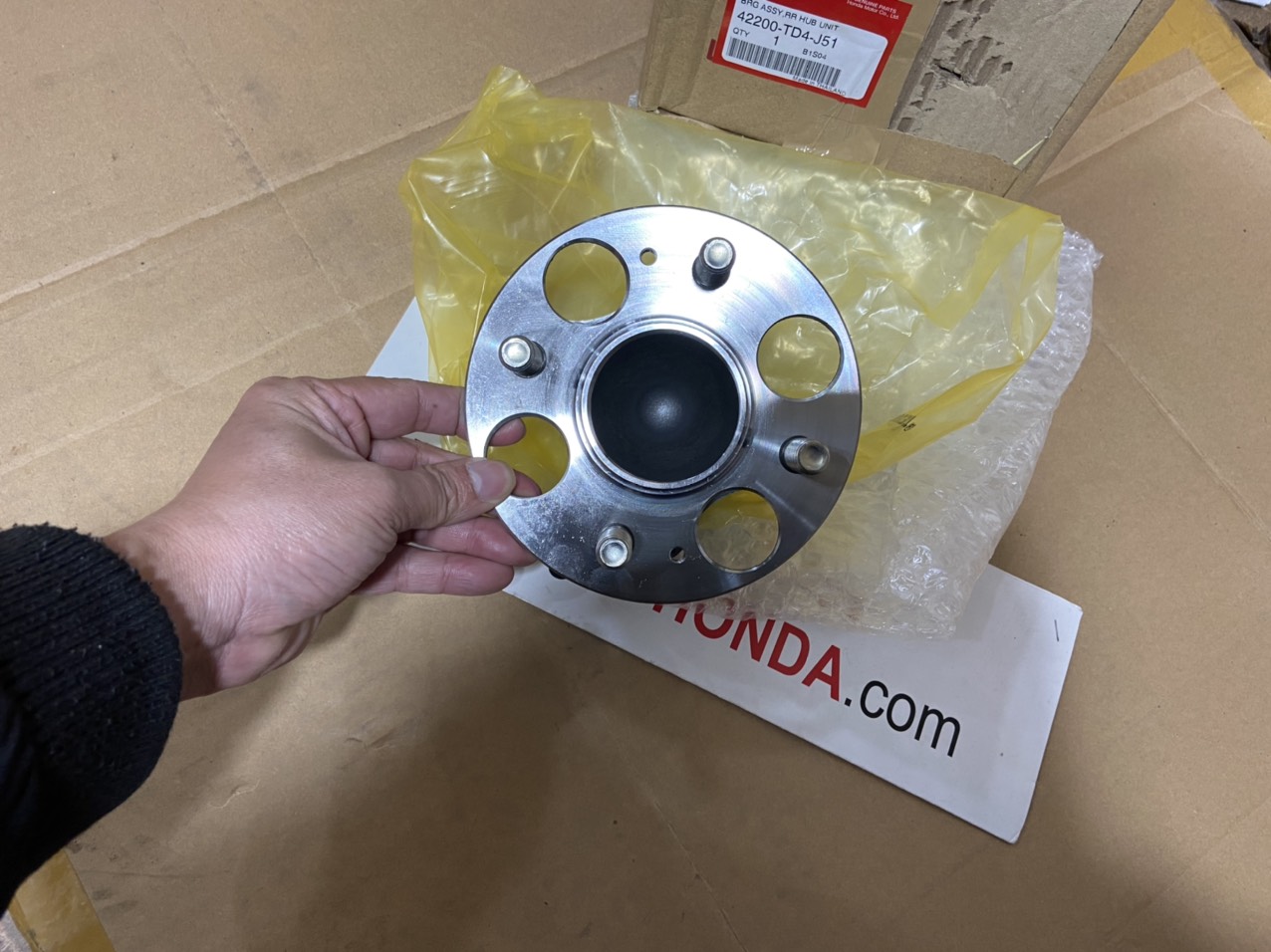 Bi moay ơ sau xe Honda City 2021-2022